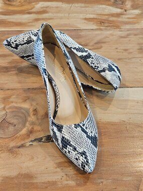 Joan Oloff "Deborah" Natural Printed Wild Snake Pumps - Size 7.5M